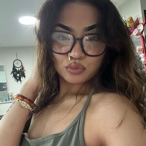 Meet your Posher, Noeilia